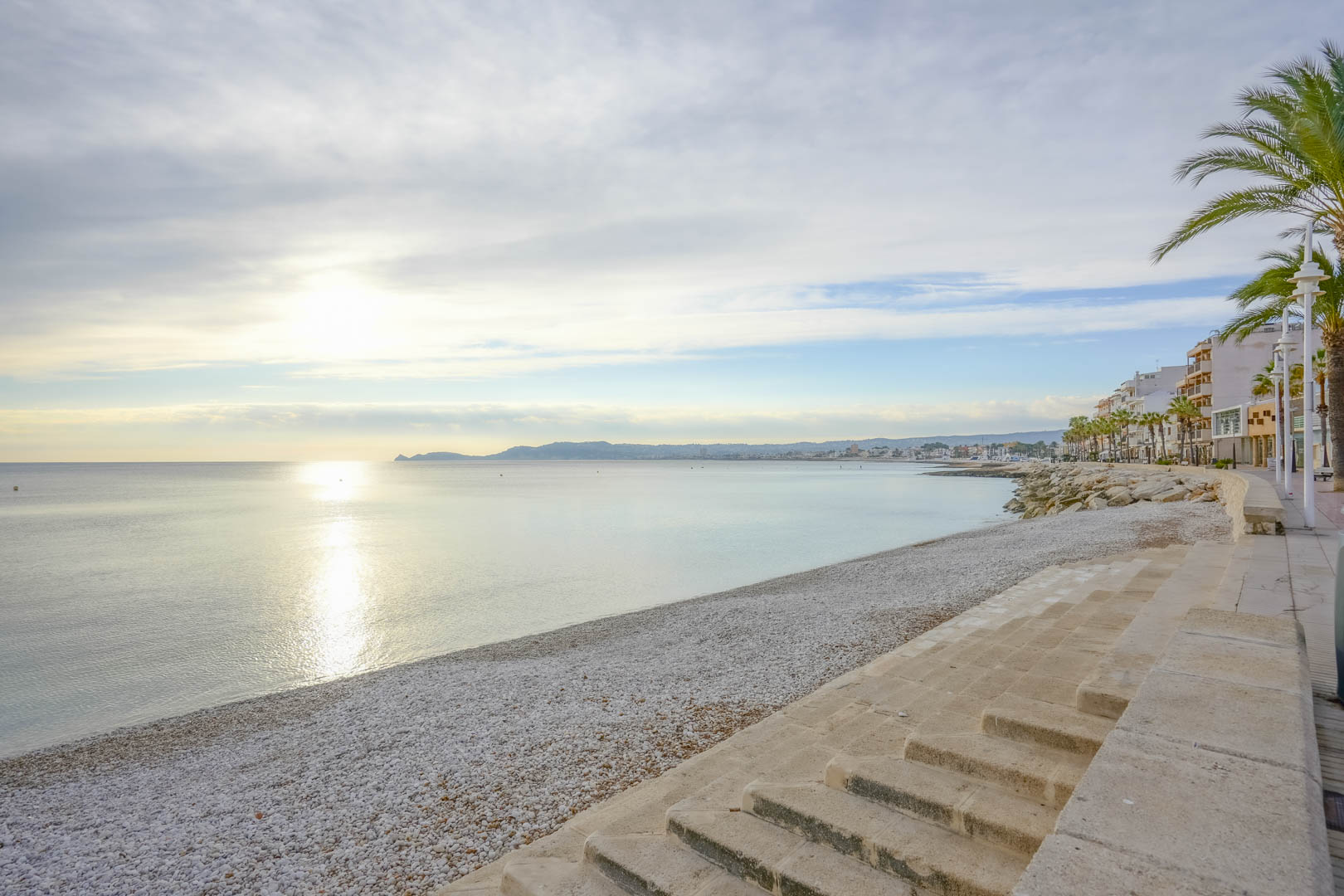 Piso totalmente reformado de 3 dormitorios en venta en Javea a escasos metros de la playa