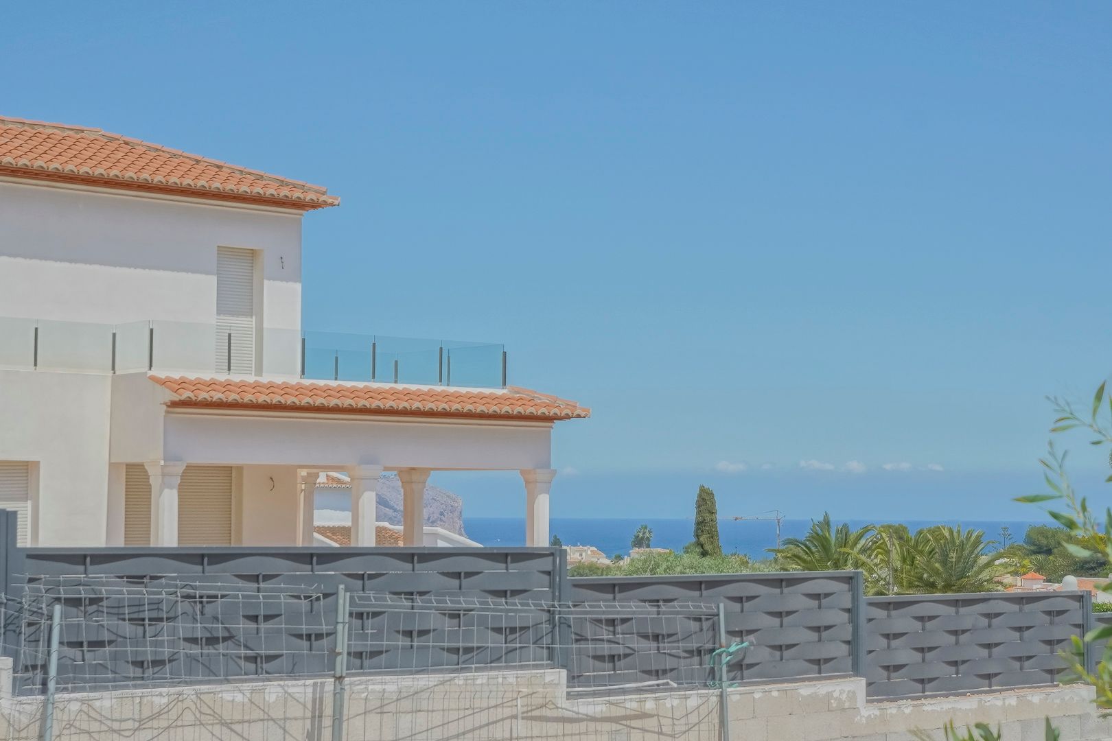 Villa de nueva construcción con vistas al mar en venta en Jávea