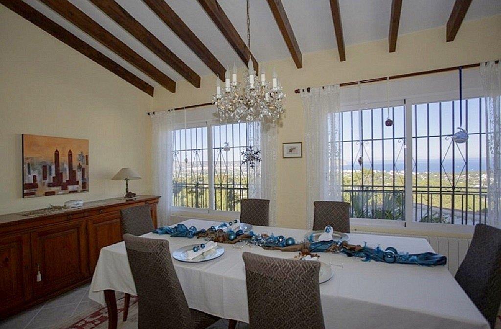 Villa te koop in Javea met uitzicht op zee